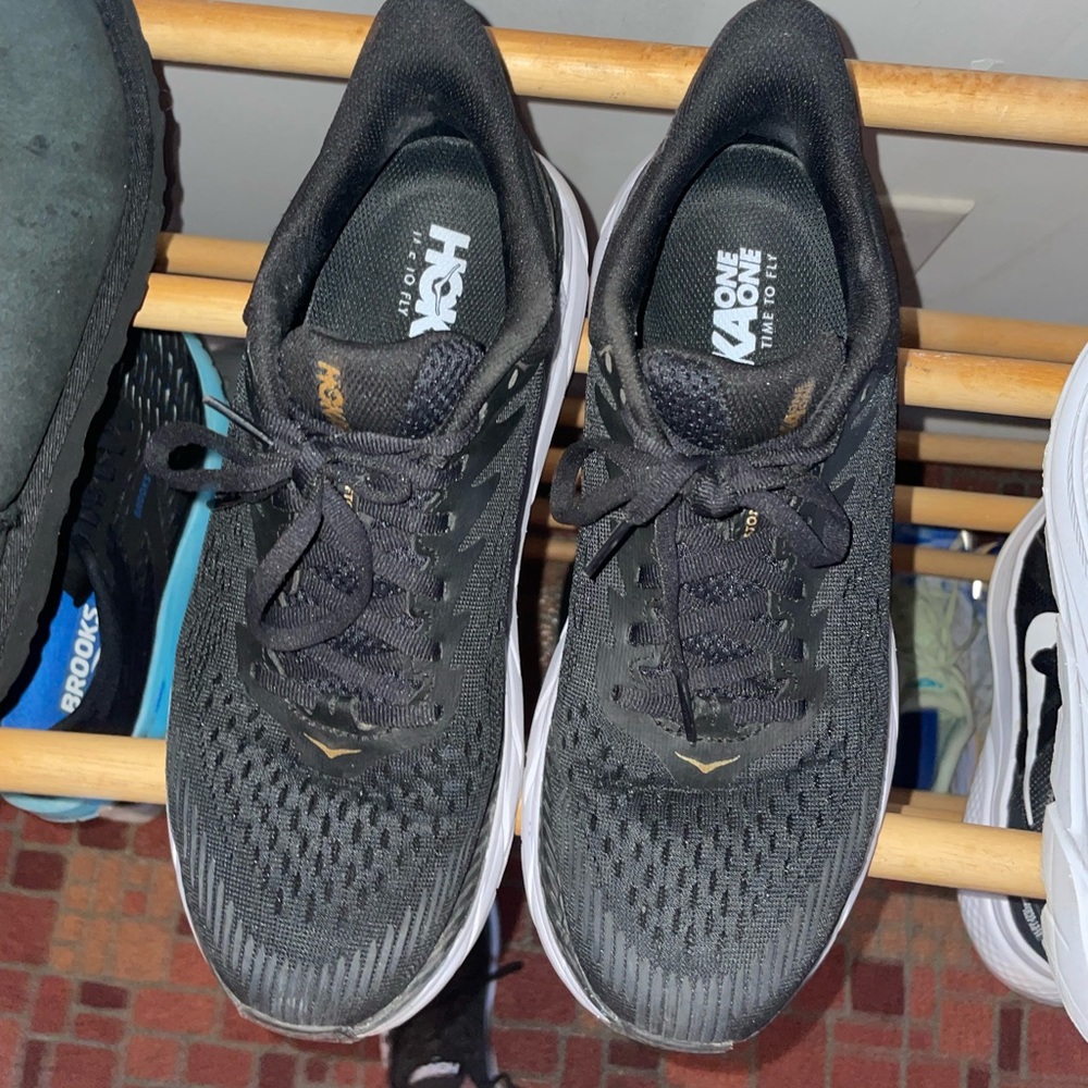 Hoka Clifton 8